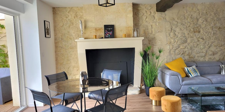 salon-renovation-maison-pierre-quality-home